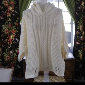 Boston Proper Oversized Cable Knit Poncho Style Sweater Sz M/L